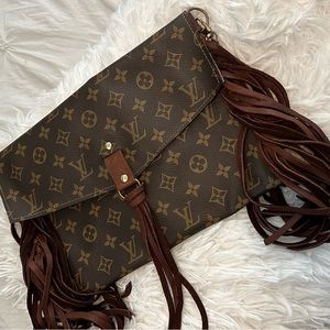 Louis Vuitton Crossbody